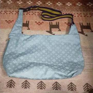 새상품급 russet 러셋 숄더백 라이트 블루