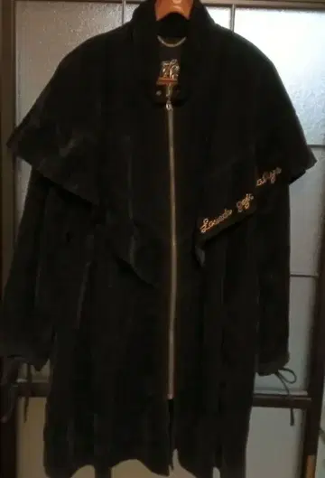 이타리야 노카라 벨로아 코트 블랙