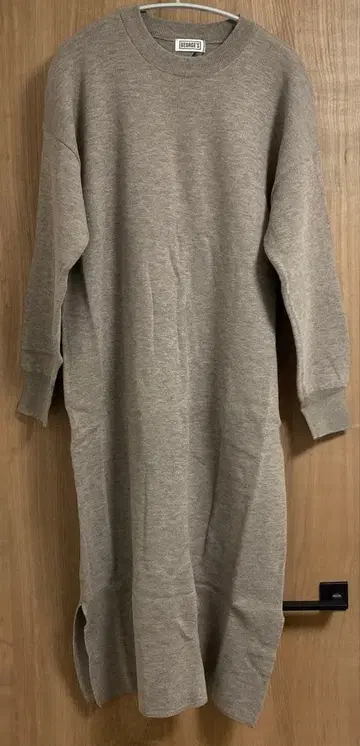 미사용 새상품 GEORGE'S 롱 니트 원피스