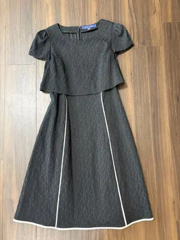 M'S GRACY 반팔 무릎 기장 원피스 38사이즈 블랙