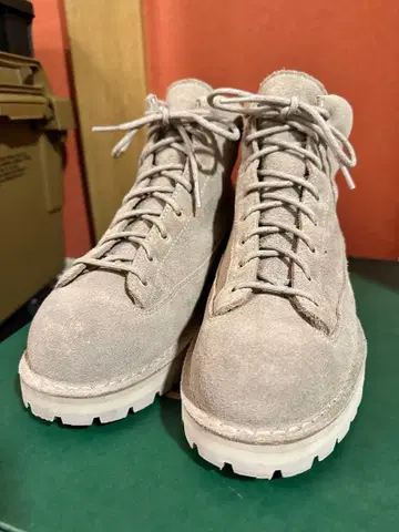 대너 필드 B&Y 유나이티드 애로우즈 별주 danner gore