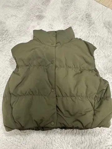 UNIQLO C 다운 크롭 베스트