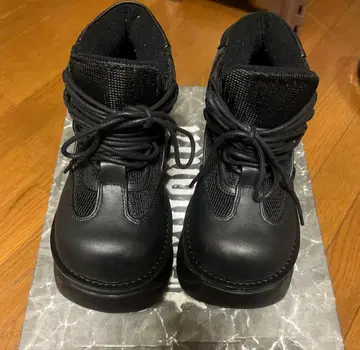 데모니아 통굽 스니커즈