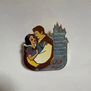 디즈니 백설공주 한정판 핀 배지