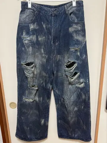 데미지 가공 다크 블루 데님 팬츠 와이드 데님