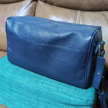 치아키 프로듀스 12 포켓백 숄더백 네이비 소가죽 USED