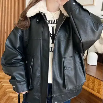 새상품*미사용 자켓 블루종 탈부착 가능 퍼 티펫 포함 블랙