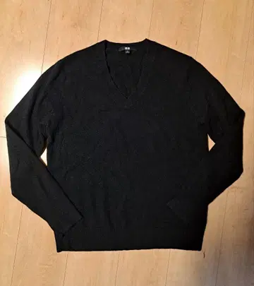 [ 새상품급 유니클로 ] 캐시미어 V넥 스웨터 XL 여성용