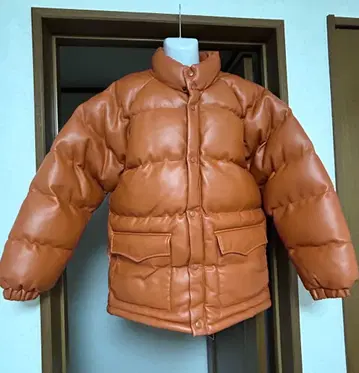 브라운 오렌지 가죽풍 다운 자켓