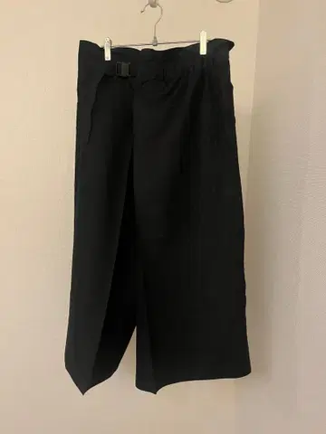 me isseymiyake 플랫 팬츠 블랙