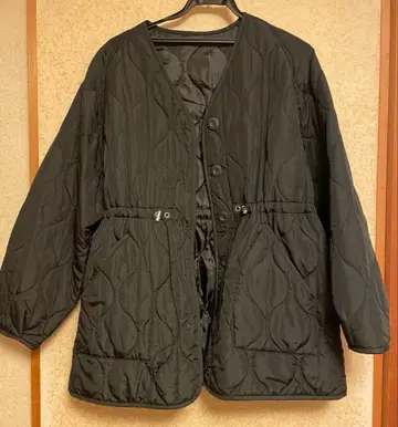 블랙 퀼팅 자켓 허리 조절 가능