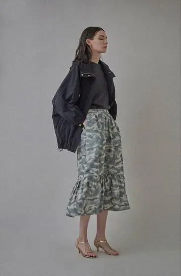 마르모아 후드 부착 마운틴 후드티 카키