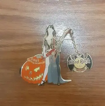 하드 록 카페 Rock Cafe 고스트 밴드 핀 배지 pin