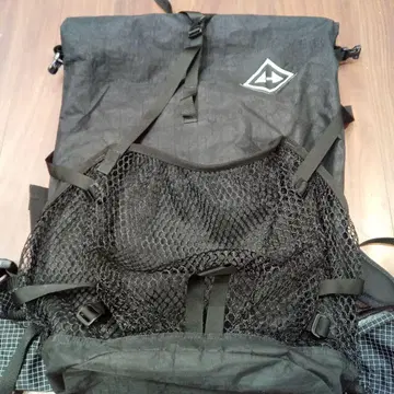 Hyperlite Mountain Gear Windrider2400 M