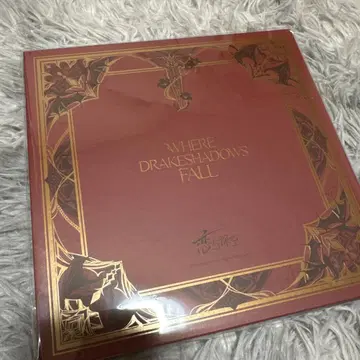 연애와 심연 스카프 신