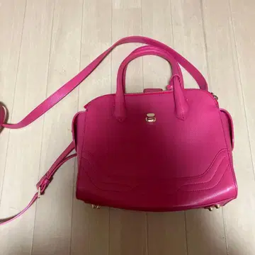핑크 숄더백