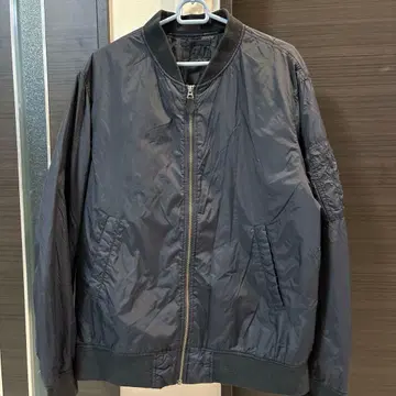 최종 가격 인하 UNIQLO 유니클로 MA-1 플라이트 자켓 블랙