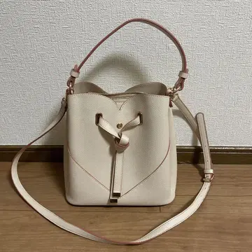 새상품급 VIS 하트 컷 2way 백