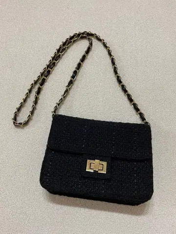 Ray BEAMS 블랙 트위드 미니 숄더백