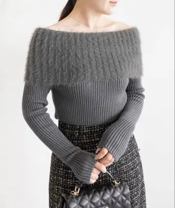RANDA 샤기 오프숄더 니트 그레이