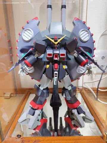 HG 디스트로이 건담 단순 조립 완성품