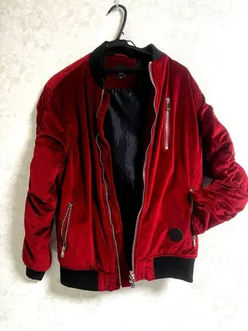 레어 MA-1 짙은 레드 진홍색 같은 깊은 빨간색