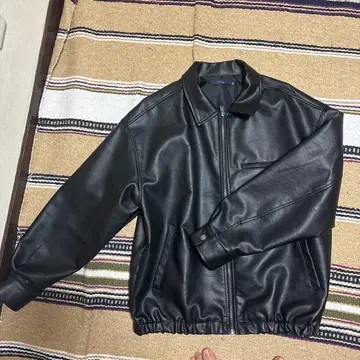 CPCM 블랙 가죽 자켓 M