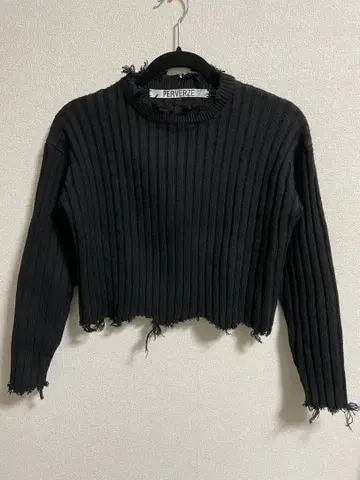 PERVERZE 크롭 리브 니트 / 블랙 / 프리 사이즈