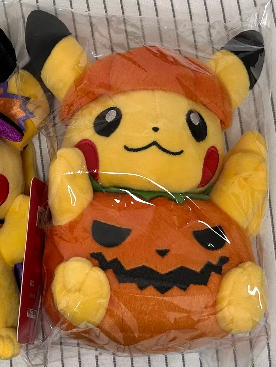 (Profile Required) Pokemon Pikachu Pumpkin Halloween Jack-o'-lantern Doll