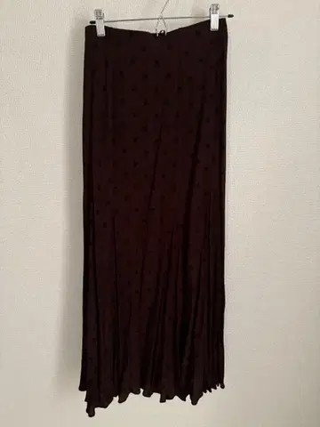 미라 오웬 도트 스커트 브라운