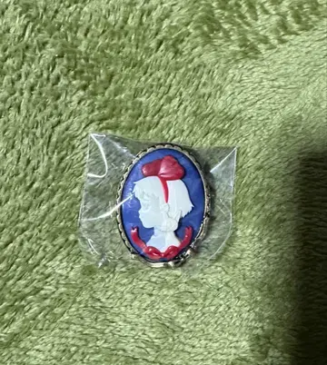 지브리 카메오 브로치 시크릿 마녀 배달부 키키 키키