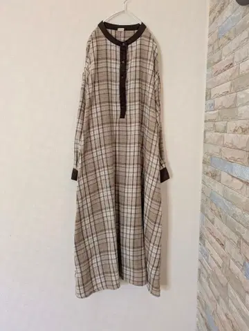 브라운 체크 무늬 코듀로이 바이컬러 원피스