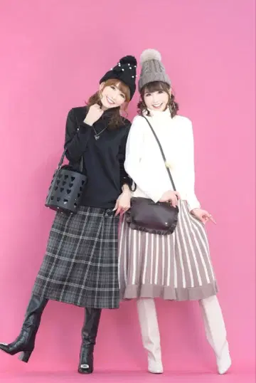 앤드러브 매일 입고 싶어지는 속기모 프릴 상의 3 L 미사용 새상품