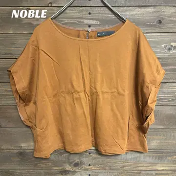 [노블] NOBLE 슬리브리스 블라우스 가슴 너비 넓음 F