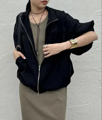 라운지 드레스 스탠드 카라 시어 블루종