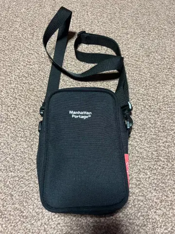 Manhattan Portage 블랙 숄더백