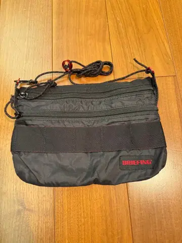 BRIEFING 블랙 사코슈