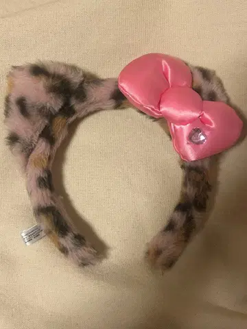 USJ 헬로키티 머리띠 레오파드 무늬 핑크 유니버셜