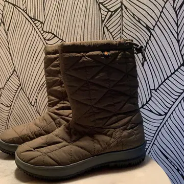 [ 컨디션 최상 ] Bogs 보그스 노르딕 미드 스노우 부츠 카키