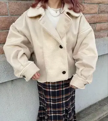 한정품 nemne store 페이크 무스탕 자켓 F 사이즈 빅