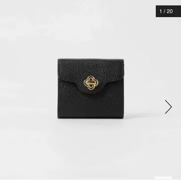 Hashibami 플라워 모티브 지갑