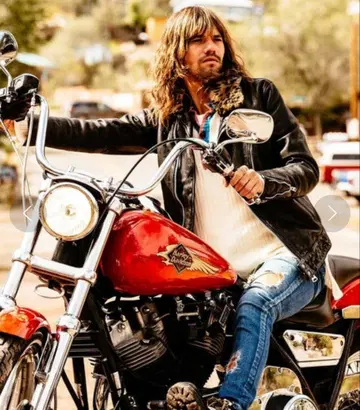 glamb Skid riders / 스키드 라이더스