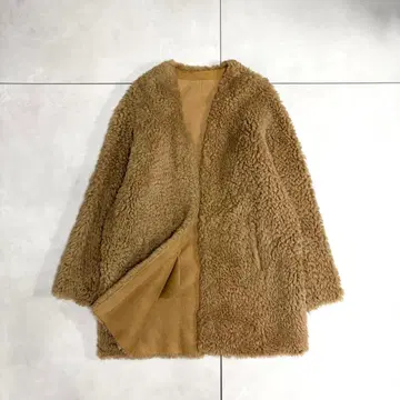 미사용급 루 앤드레아 LOU ANDREA 근년 무스탕 코트 18만 엔