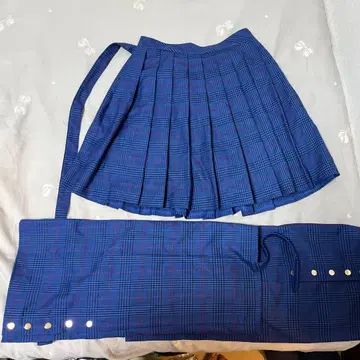 Amavel 플리츠 스커트 파랑과 빨간색 체크