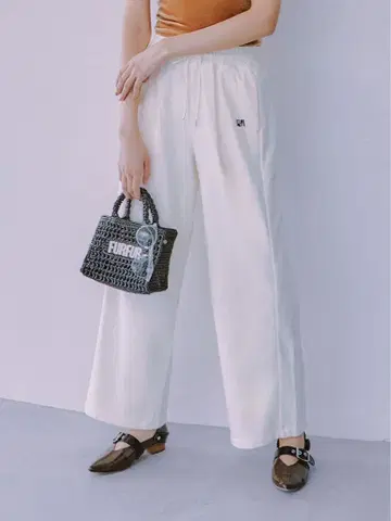 FURFUR 사이드 라인 와이드 스웨트 팬츠 아이보리