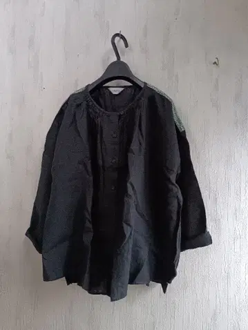 아두이트리스테스 LOISIR 린넨 코긴자시 블라우스