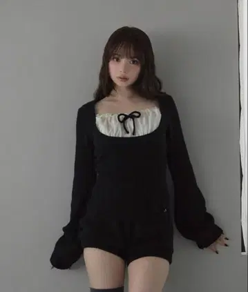 andmary Raven gather set up black