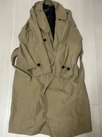 ZARA 트렌치코트