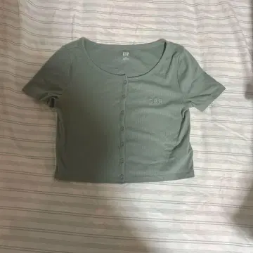 GAP 그린 버튼 T셔츠 S