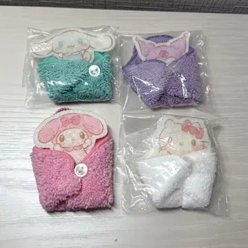 산리오 캐릭터즈 싸개 미니 타월 키링 4종 세트